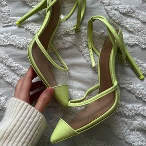 Gorgeous heels 7.5